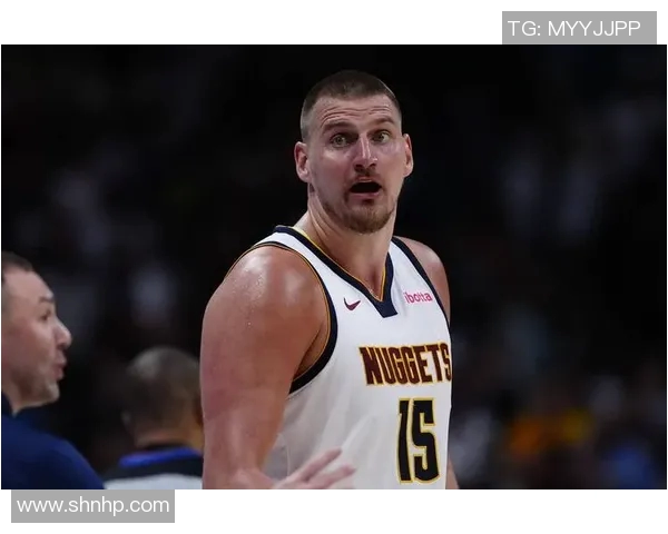 镜头回顾：约基奇这一幕令人泪目